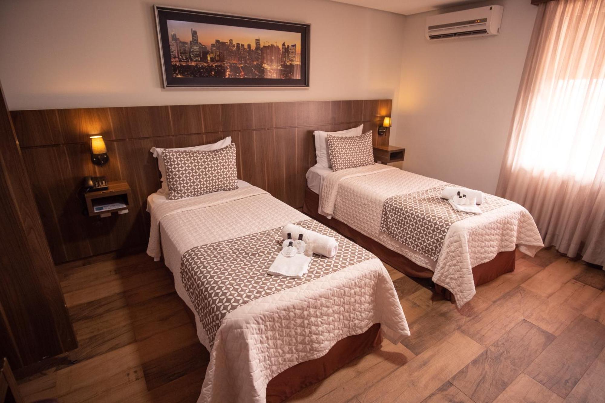 Padom Business Hotel Bragança Paulista Kültér fotó