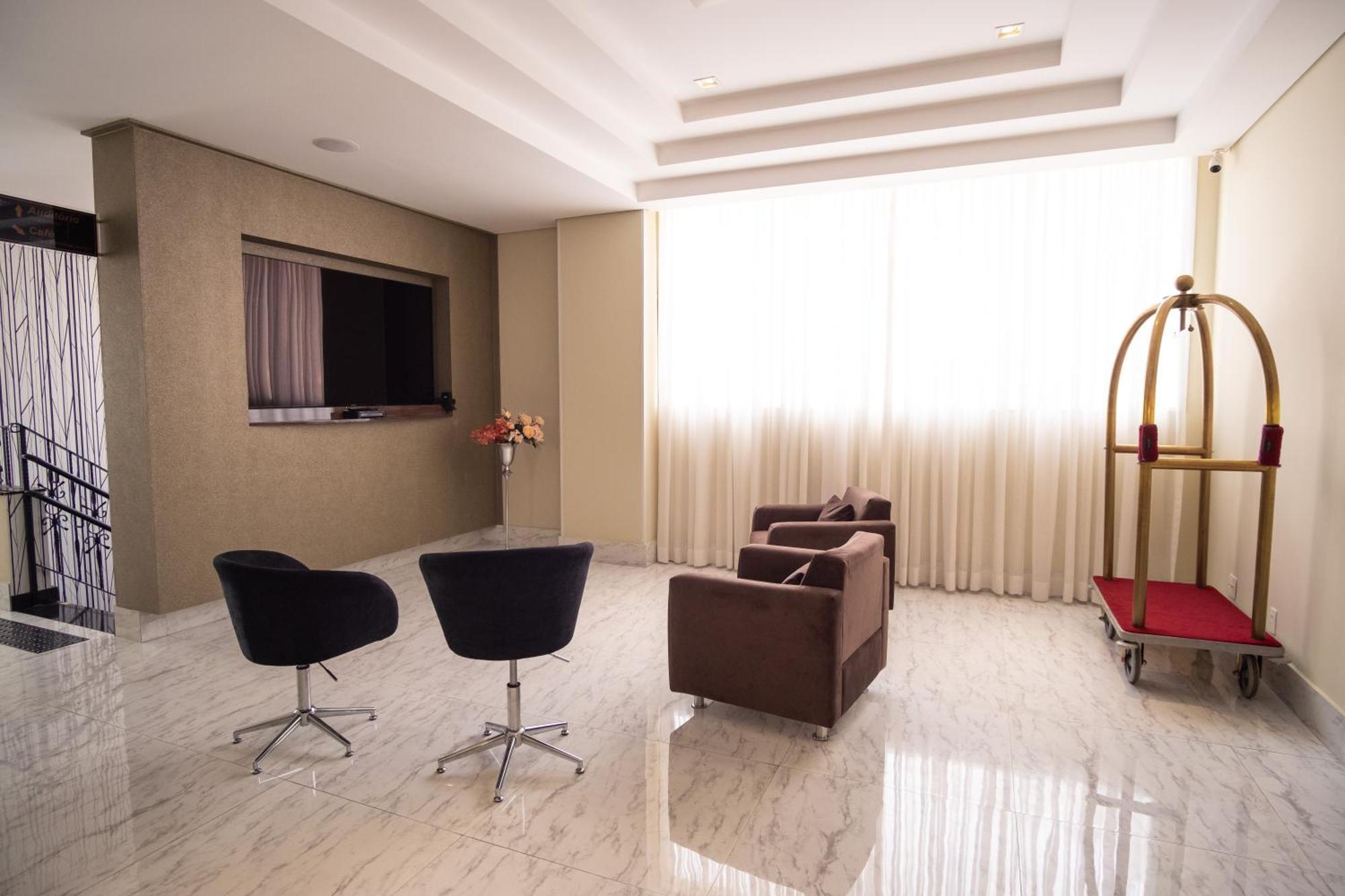 Padom Business Hotel Bragança Paulista Kültér fotó