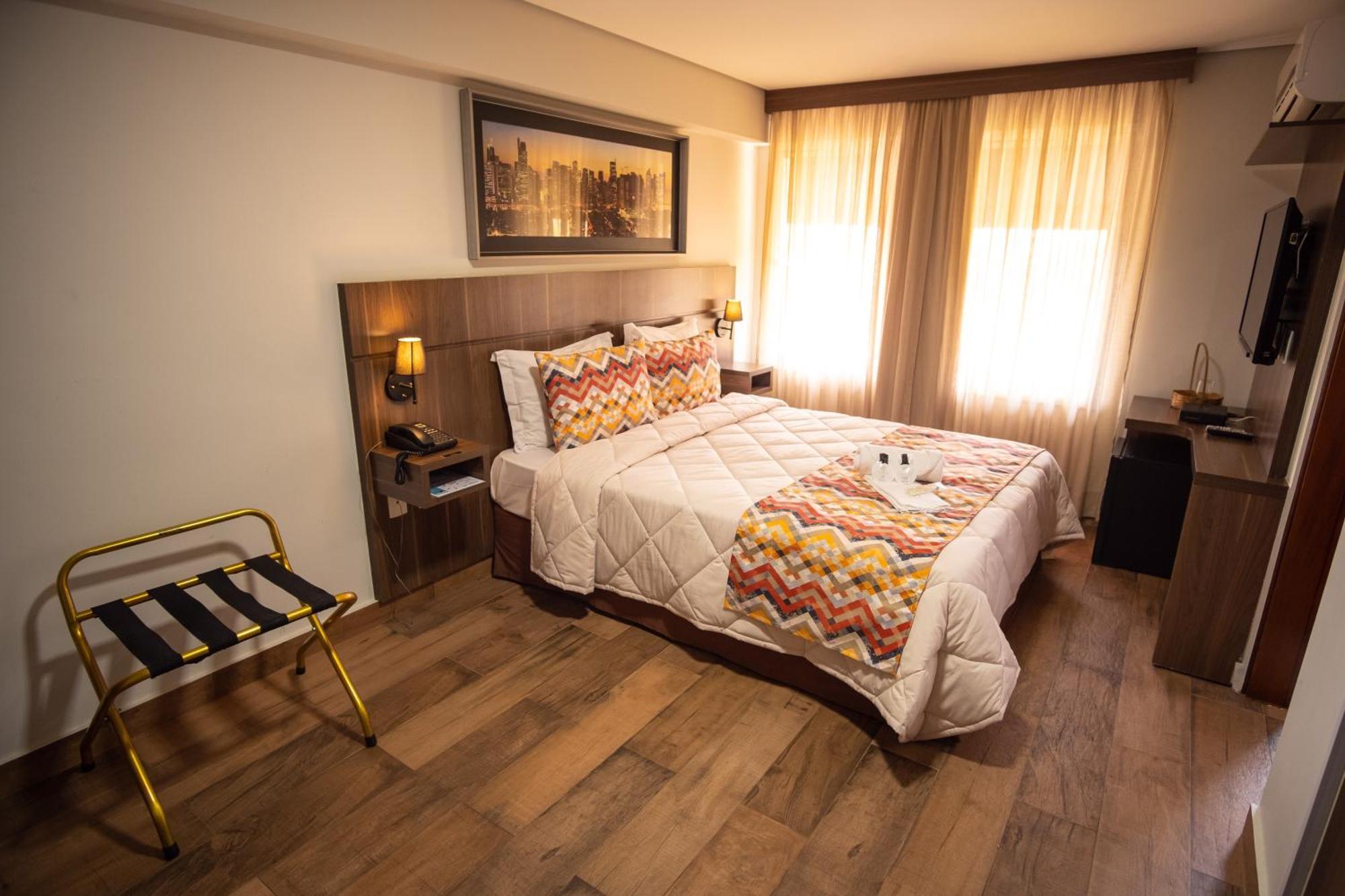 Padom Business Hotel Bragança Paulista Kültér fotó