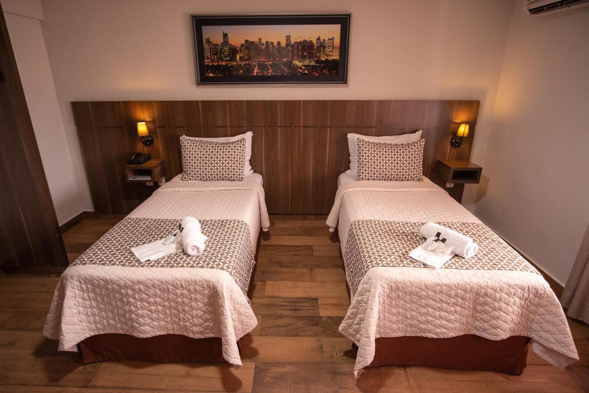 Padom Business Hotel Bragança Paulista Kültér fotó