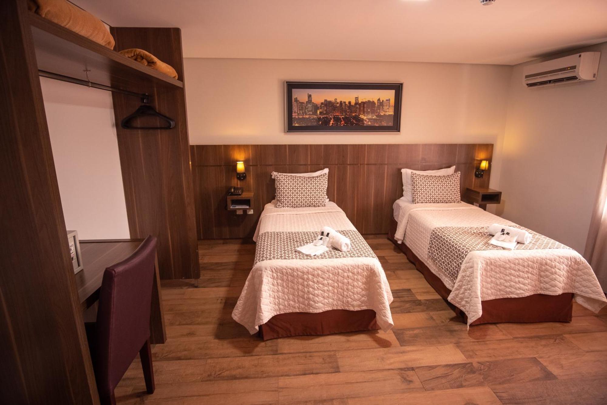 Padom Business Hotel Bragança Paulista Kültér fotó