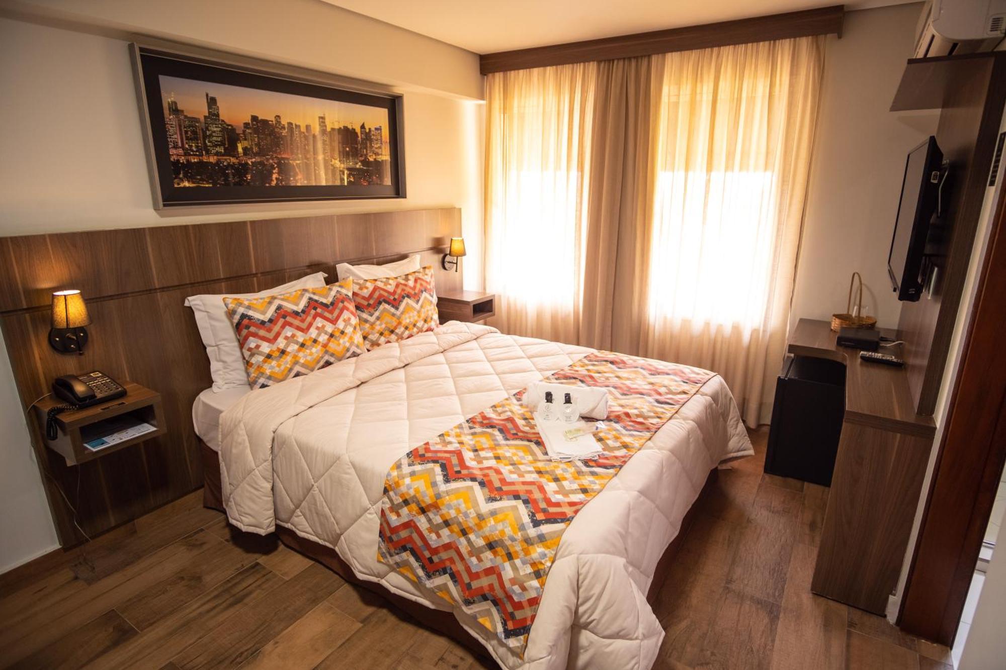 Padom Business Hotel Bragança Paulista Kültér fotó