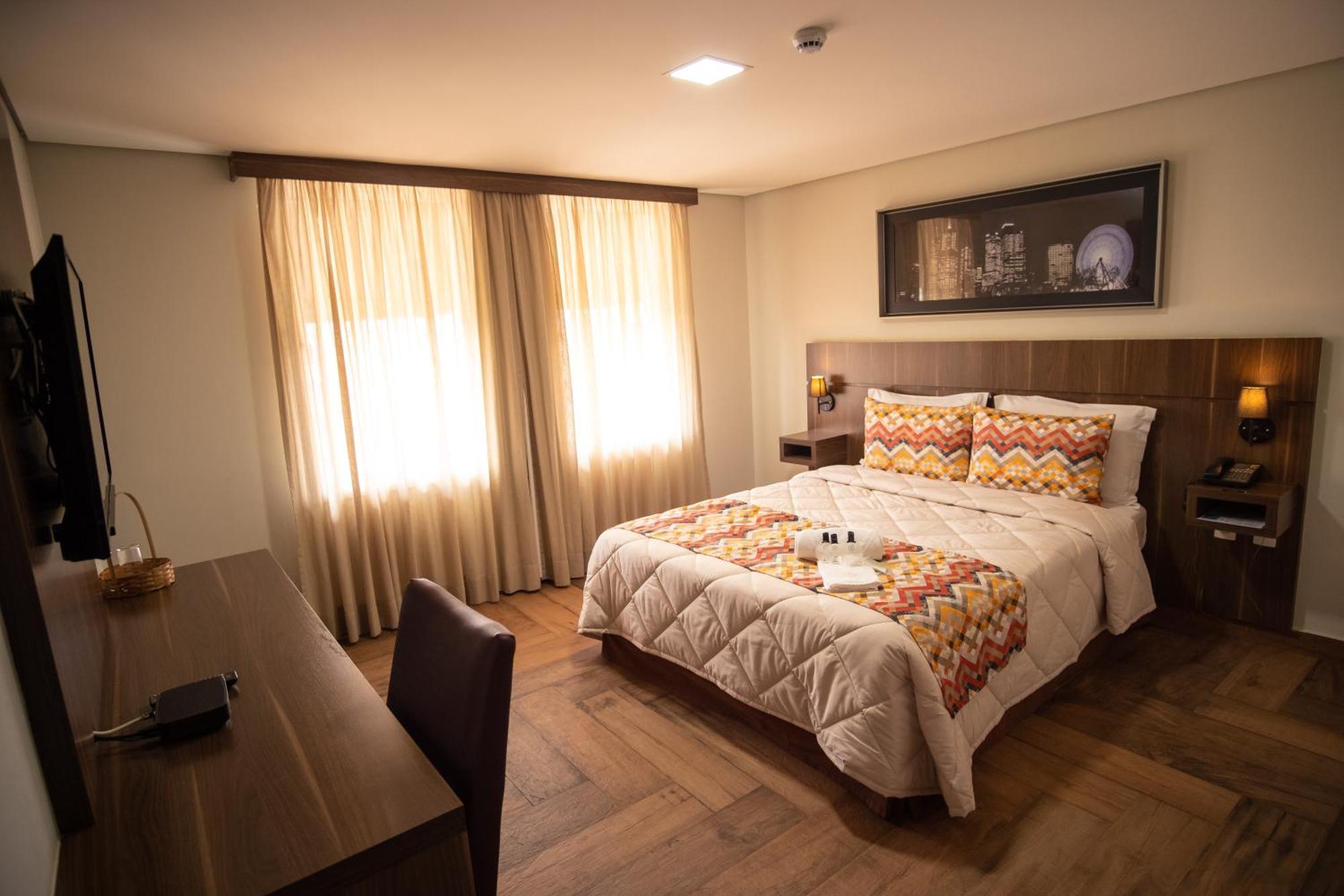 Padom Business Hotel Bragança Paulista Kültér fotó
