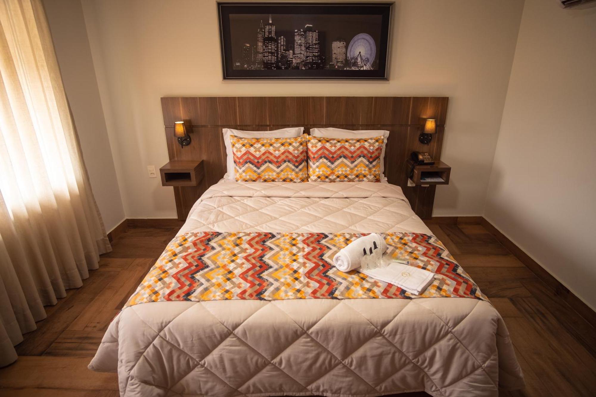 Padom Business Hotel Bragança Paulista Kültér fotó