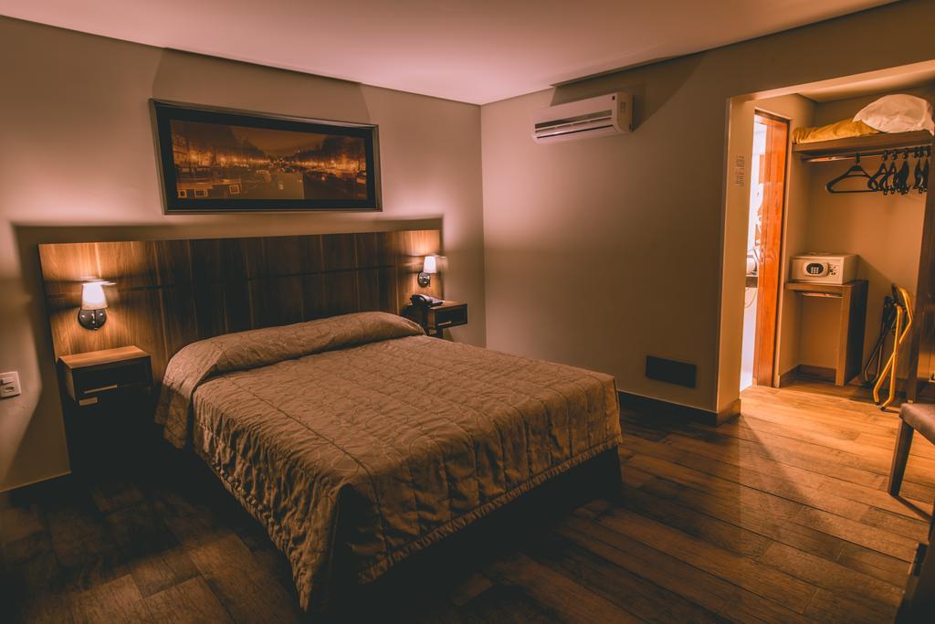 Padom Business Hotel Bragança Paulista Szoba fotó