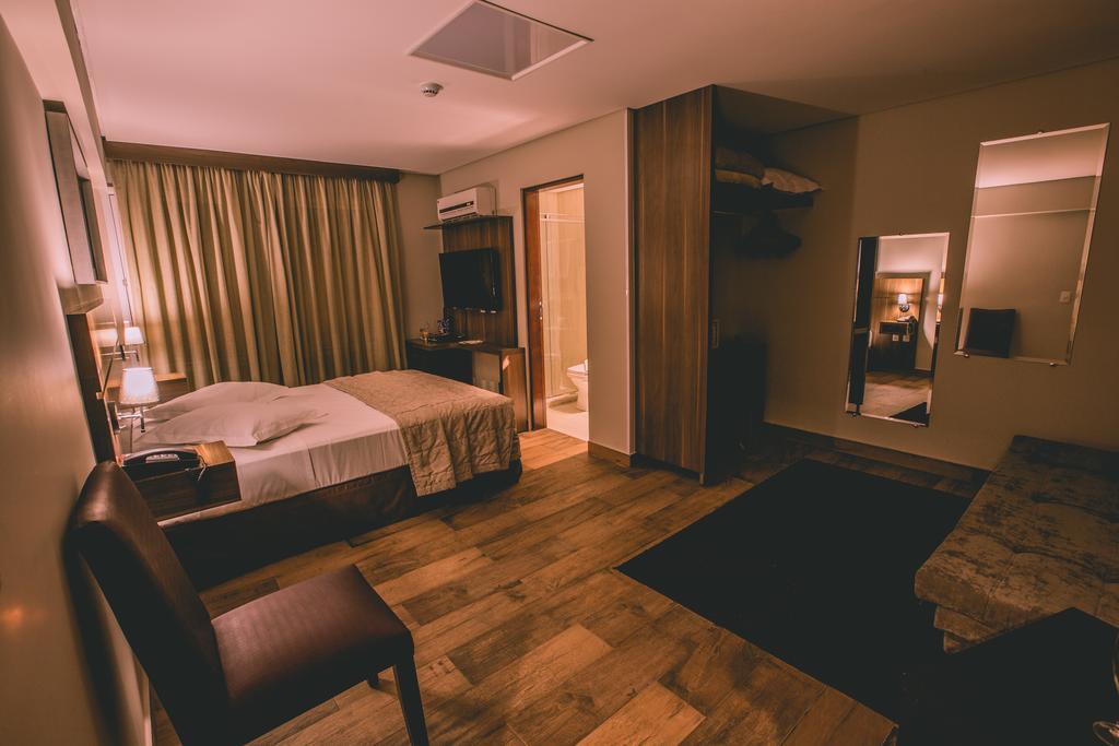 Padom Business Hotel Bragança Paulista Szoba fotó
