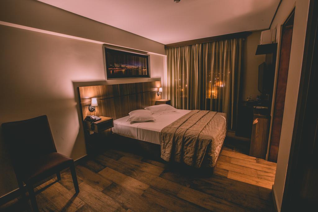 Padom Business Hotel Bragança Paulista Kültér fotó