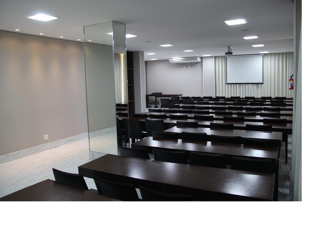 Padom Business Hotel Bragança Paulista Kültér fotó